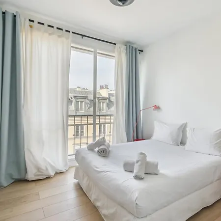 Avec Balcon Design Par Fleur Delesalle 6 Pers Daire *