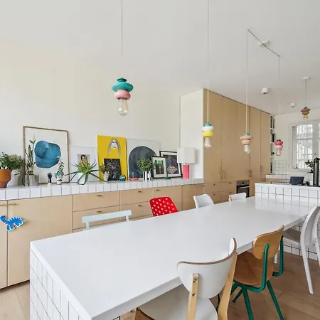 Avec Balcon Design Par Fleur Delesalle 6 Pers